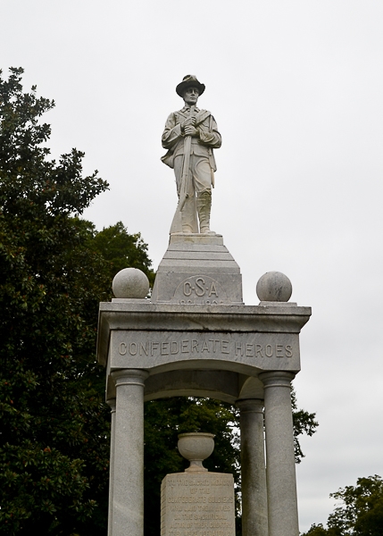 The Confederate monument was moved from Confederate Park on North Confederate Avenue to the current location. The Herald reported on March 22, 1935 – “The Confederate monument which has stood for several years in Confederate Park is being moved to Laurelwood Cemetery. The monument will be placed on a base built for it in the cemetery some time ago. The Anne White UDC Chapter which owns the monument has not yet decided upon the type of insignia to be placed upon the monument, as the figure of the soldier which had been cracked for some time was broken in the moving.”