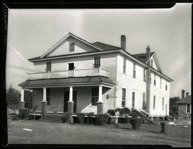 Early dorm at Clinton Jr. College, ca. 1945. Courtesy of the WU Pettus Archives - 2024