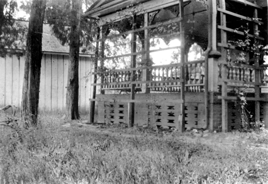 Porch off the Annex ca. 1870 - Courtesy of the White Collection/HRH 2008